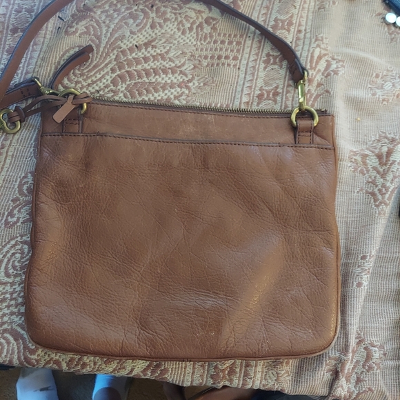 VTG Fossil 100% Genuine Brown Leather Crossbody/Shoulder Bag. Adjustable Strap - Picture 3 of 14